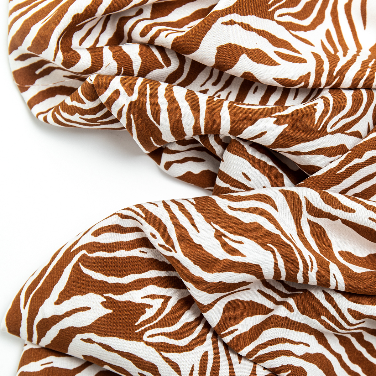 картинка Ткань Capriccio GN 100-1059-02/145 105gr D штапель принт от магазина Одежда+