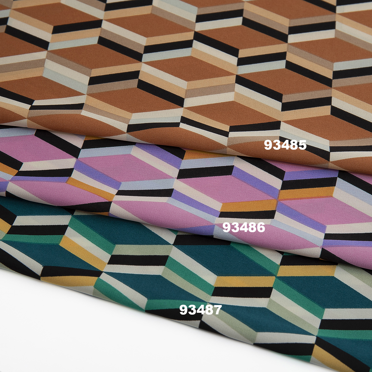 картинка Ткань Capriccio LZ P022-50D-PD-lux-02/148 90gr B принт от магазина Одежда+