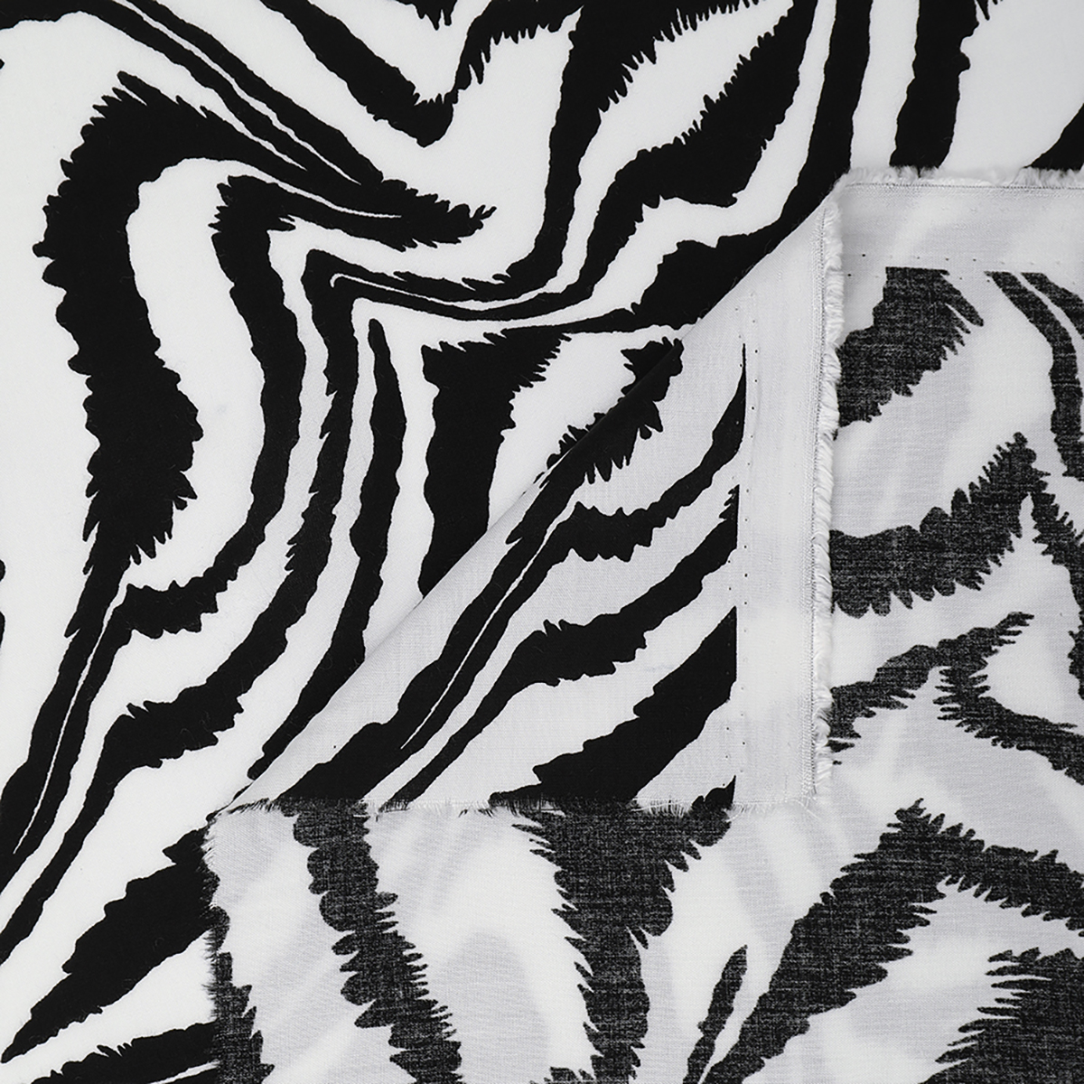 картинка Ткань Capriccio TA 491644-04/145 105gr D штапель принт от магазина Одежда+