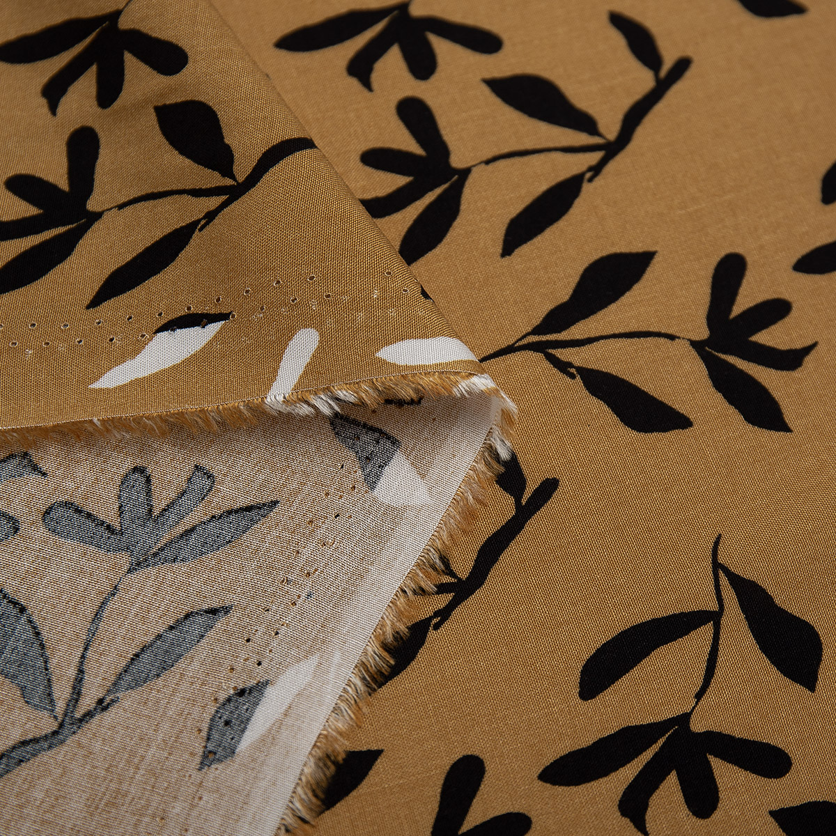 картинка Ткань Capriccio WE 540-02/145 105gr D Pech штапель от магазина Одежда+