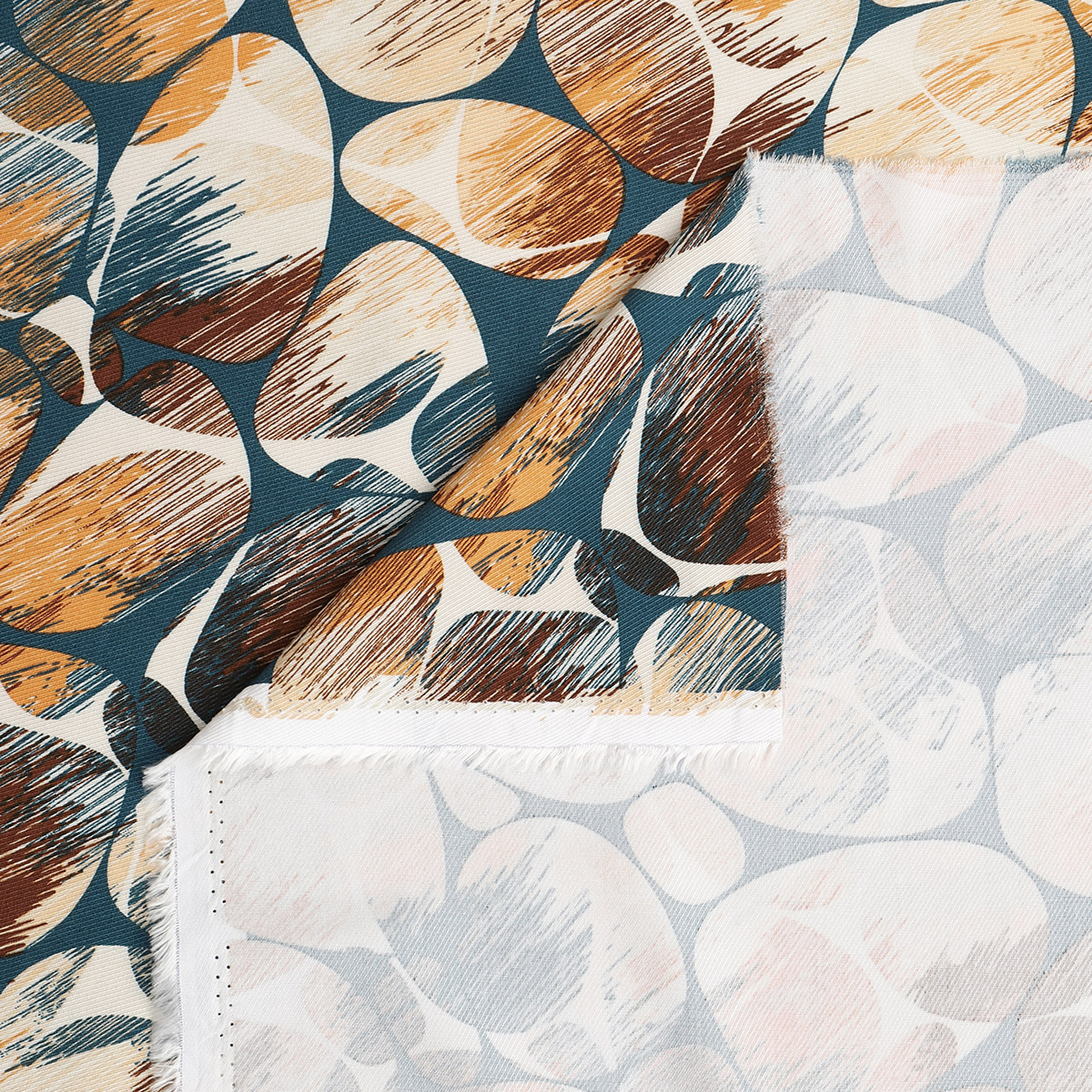 картинка Ткань Capriccio LH 70-02/145 150gr D твил принт от магазина Одежда+