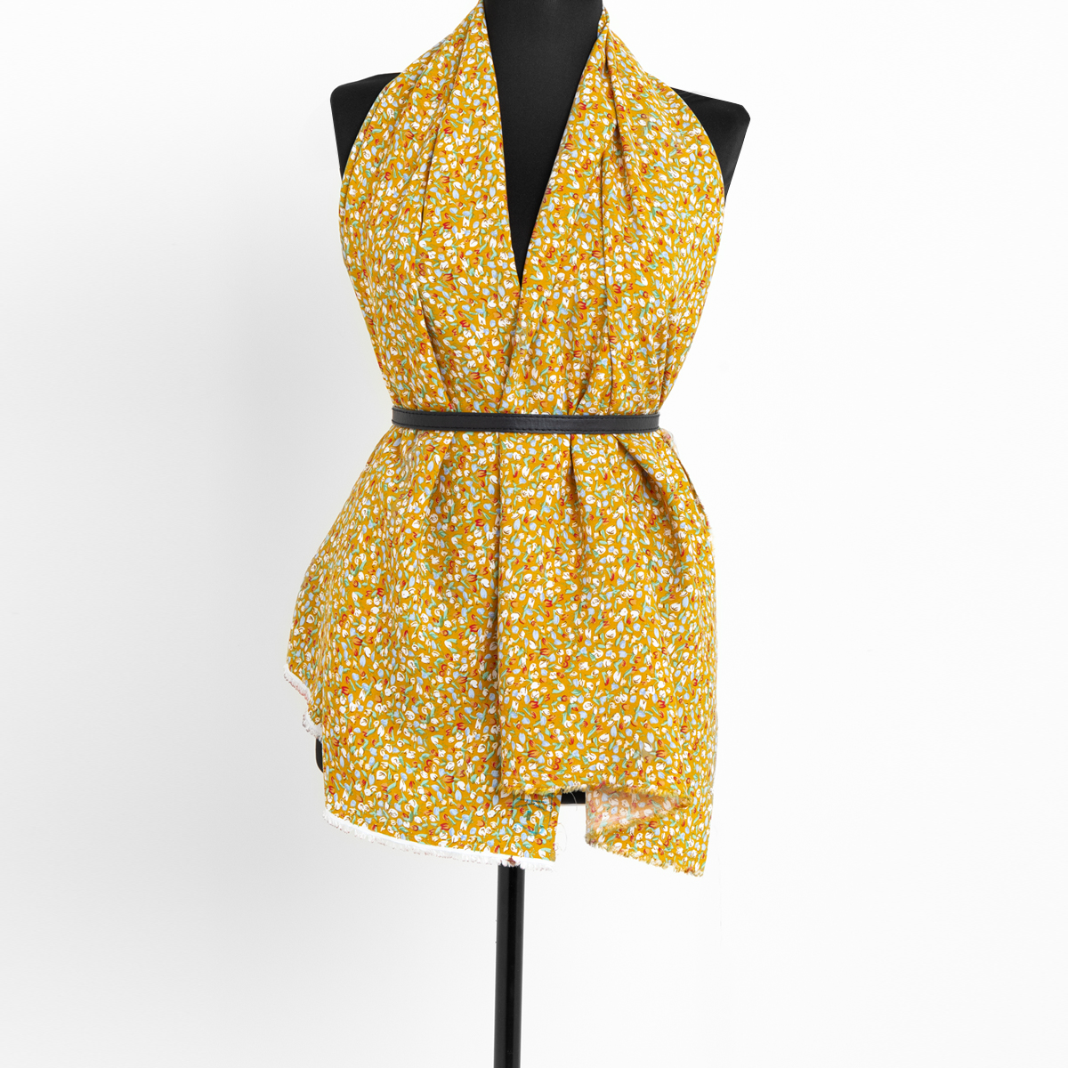 картинка Ткань Capriccio LH 300-04/145 105gr D штапель принт от магазина Одежда+