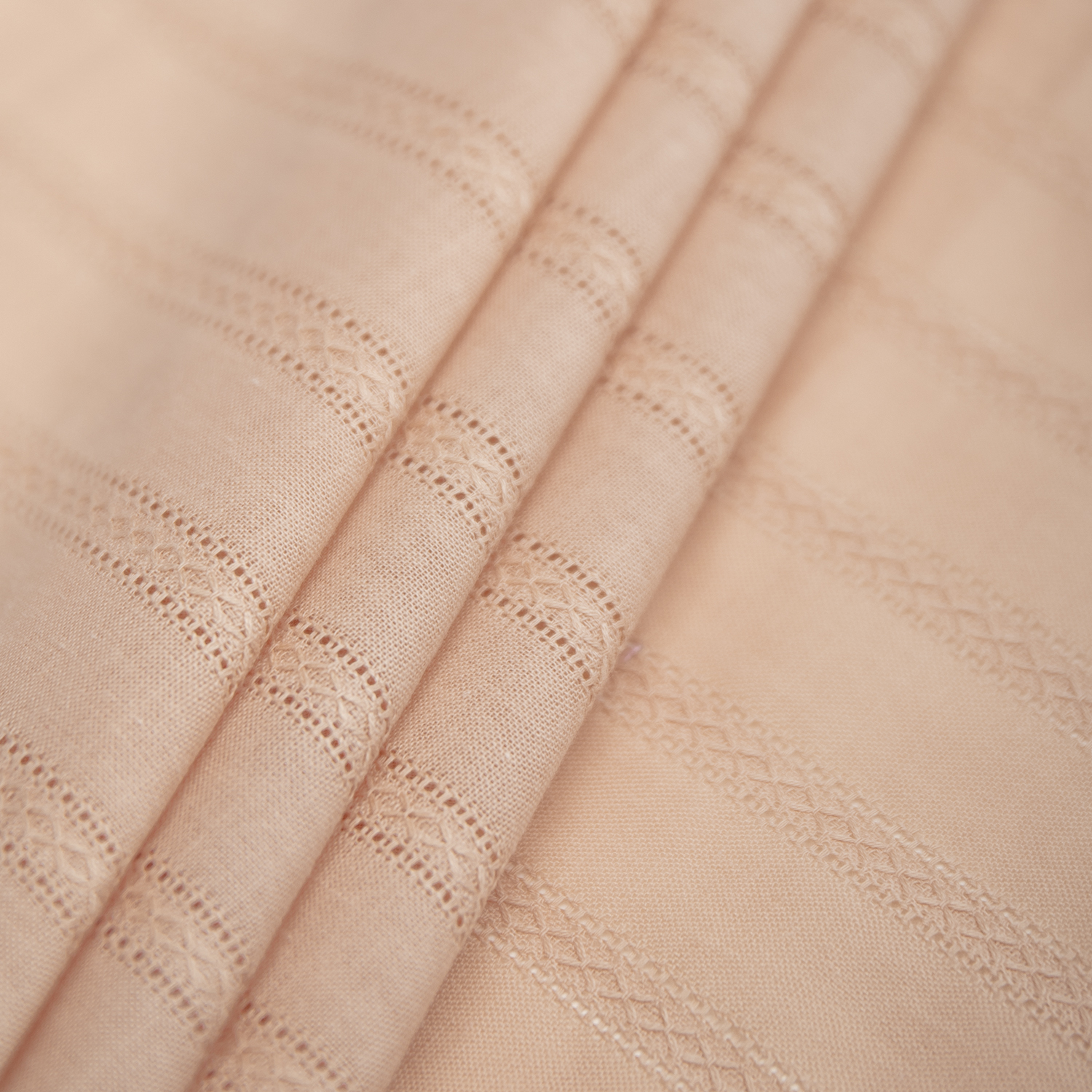 картинка Ткань Capriccio WE 1083-106/145 90gr B батист мережка от магазина Одежда+