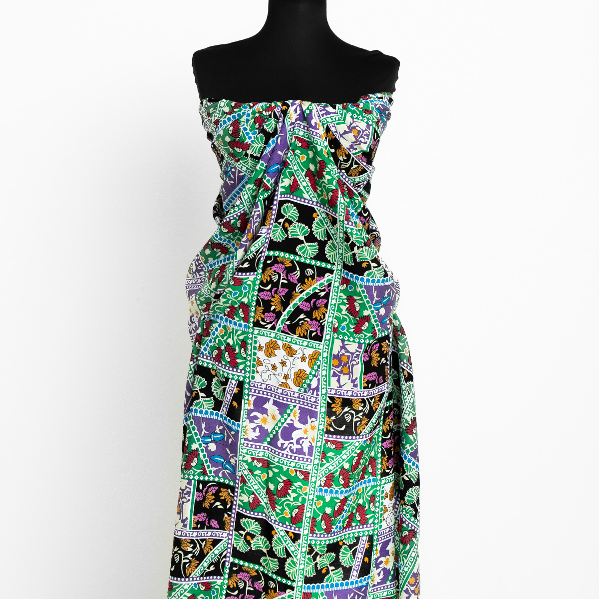 картинка Ткань Capriccio TA CP41272-04/145 90gr D штапель принт от магазина Одежда+