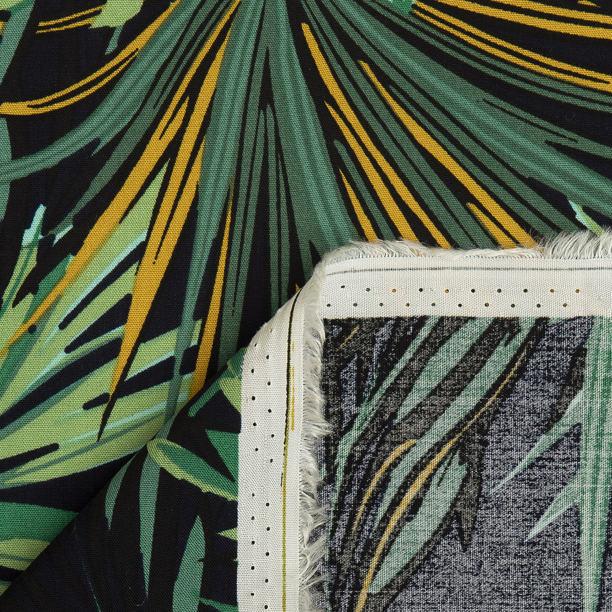 картинка Ткань Capriccio GN B22-01/145 105gr D штапель принт от магазина Одежда+