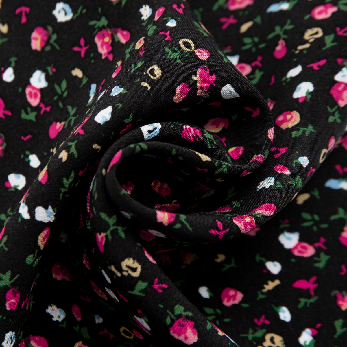 картинка Ткань Capriccio LH 273-04/145 105gr D штапель принт от магазина Одежда+