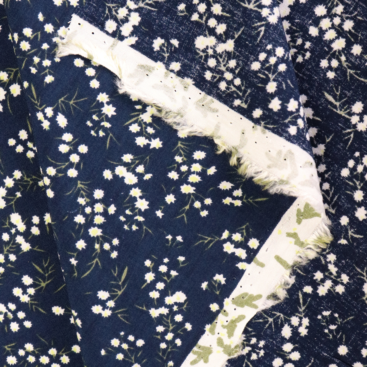 картинка Ткань Capriccio GN B0121-01/145 105gr D штапель принт от магазина Одежда+