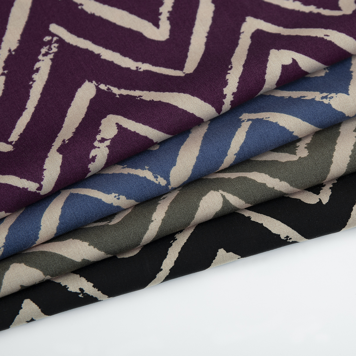 картинка Ткань Capriccio GN B21-02/145 105gr D штапель принт от магазина Одежда+